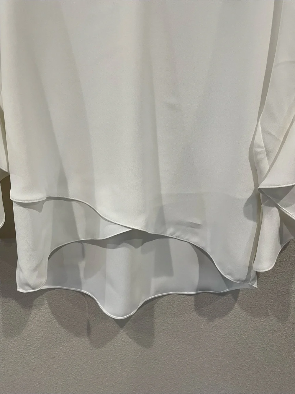 Vince Camuto White V-Neck Ruffle Sleeve Blouse - Picture 7 of 10